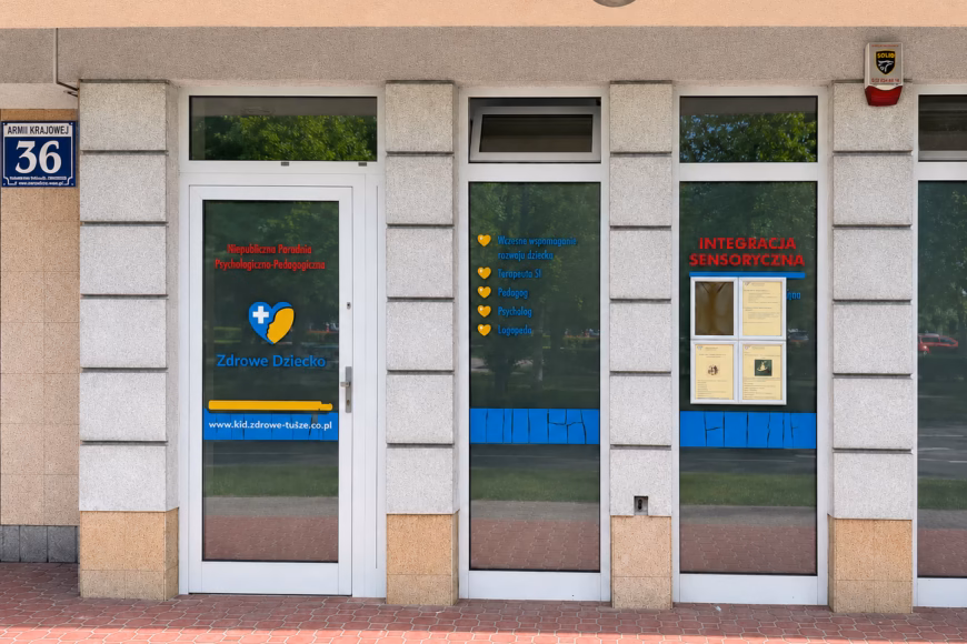 Lokal użytkowy na wynajem – Pruszków, centrum, al. Armii Krajowej 36